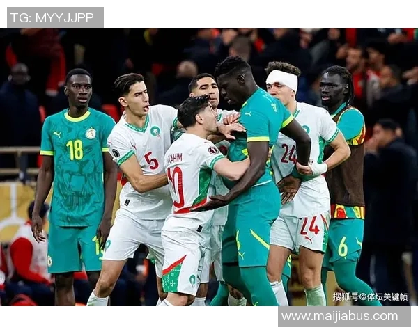 塞内加尔42岁足球明星依然活跃赛场展现传奇风采